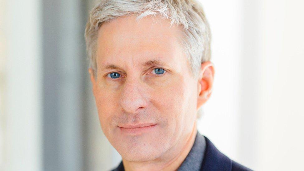 Chris Larsen, el cofundador de la criptomoneda Ripple que por unas horas fue casi tan rico como Mark Zuckerberg