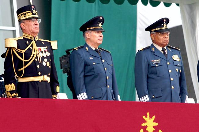 En cuatro días, seis mandos del Ejército han solicitado amparo