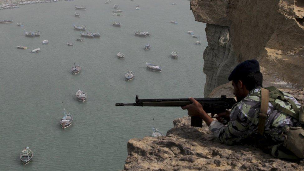 Ormuz, el estrecho clave que enfrenta a EE.UU. e Irán por el que se transporta la tercera parte del petróleo del mundo