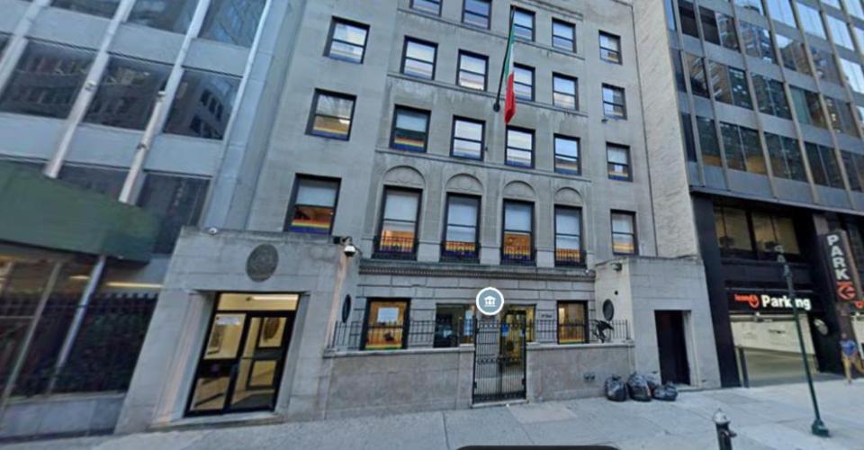 Cierran consulado en NY: Cancillería dice que es por sanitización; estamos en huelga, responden empleados