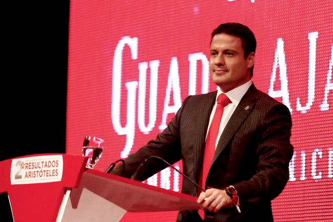Asume Aristóteles Sandoval en Jalisco, tras 18 años de panismo