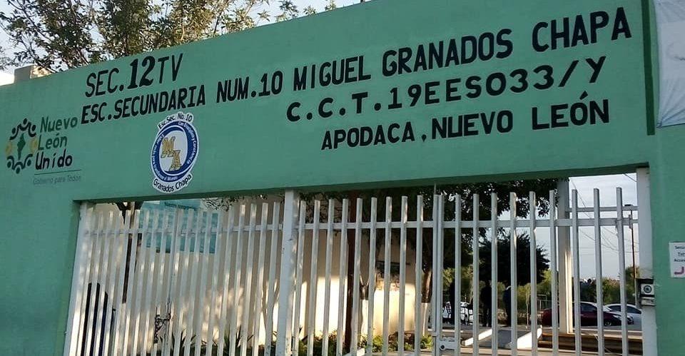 Denuncian a secundaria de NL por expulsar a un niño por tener un tío homosexual