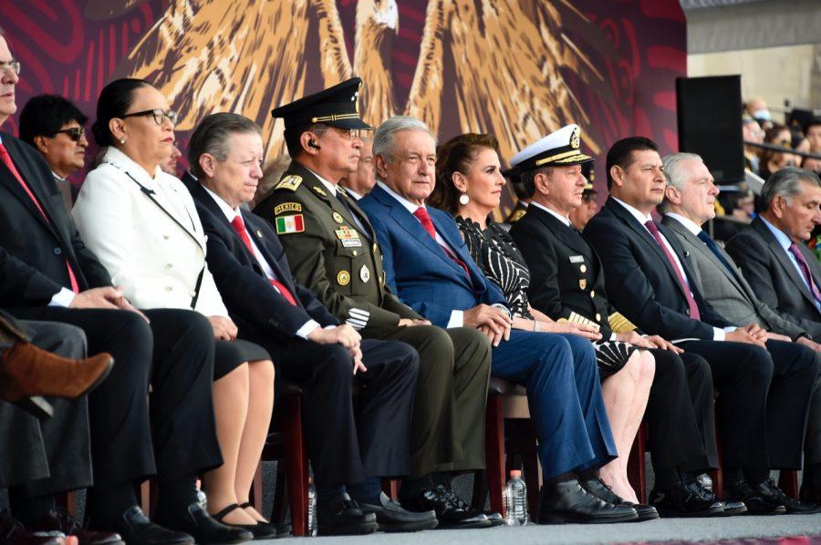 México propondrá a la ONU plan para terminar guerra en Ucrania y tregua mundial de 5 años, anuncia AMLO en desfile