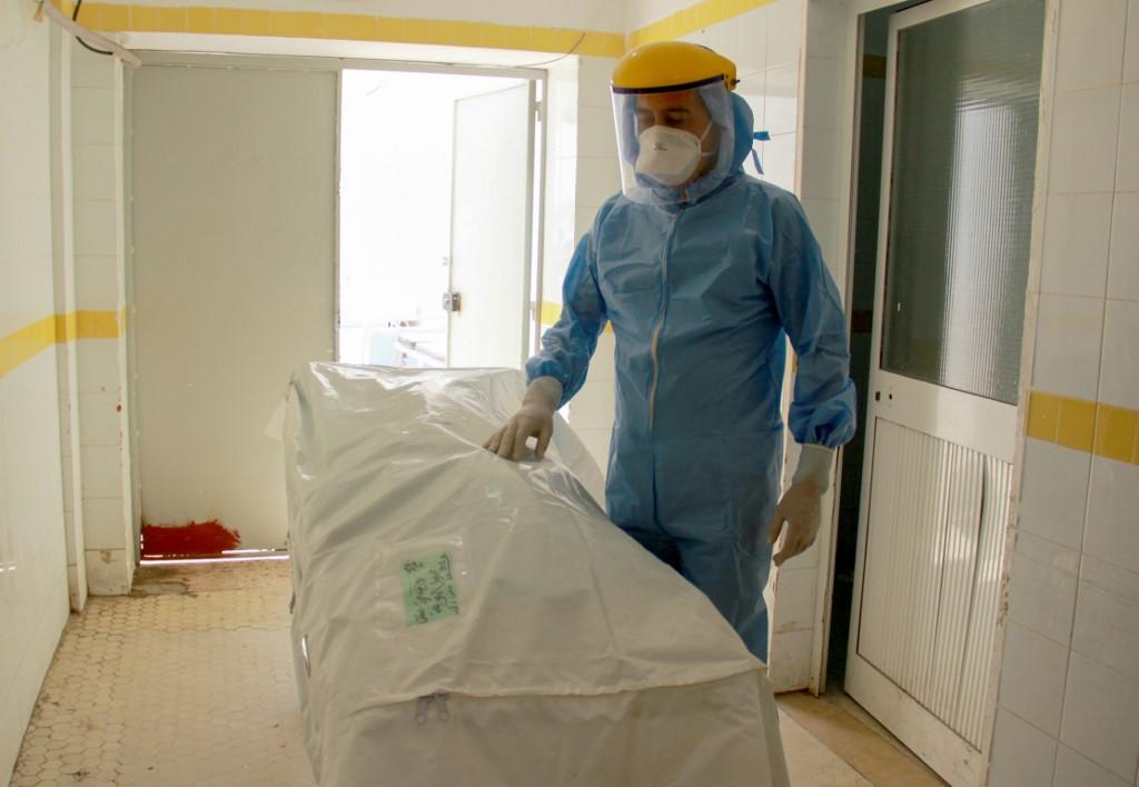 El mundo registra 212,326 casos de COVID en las últimas 24 horas, cifra récord: OMS