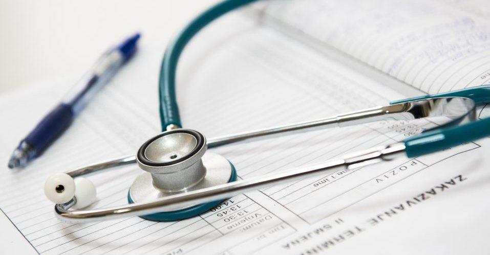 Un equipo multifuncional facilita la labor en los institutos de salud