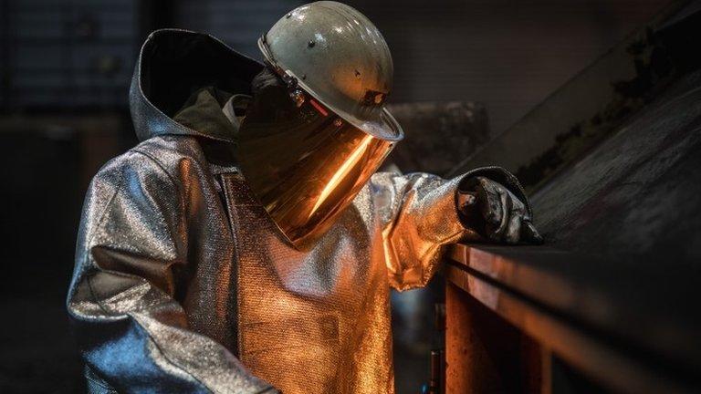 Por qué México y Canadá podrían quedar temporalmente exentos de las nuevas tarifas a los metales que serán impuestas por Estados Unidos