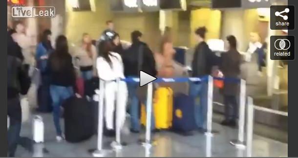 De la regadera al aeropuerto