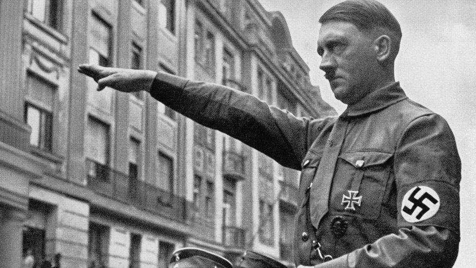 Qué descubrieron los científicos que aseguran haber accedido a los restos de Adolfo Hitler