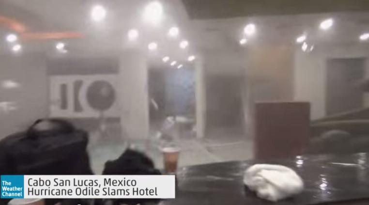 Y así Odile impactó en un hotel en Los Cabos