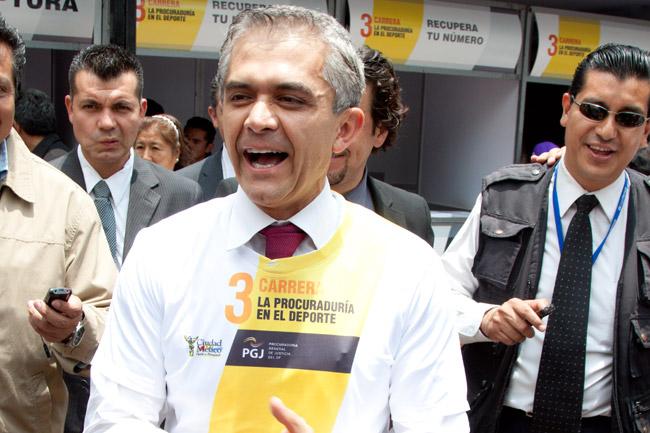 Miguel Ángel Mancera se dice listo para suplir a Ebrard