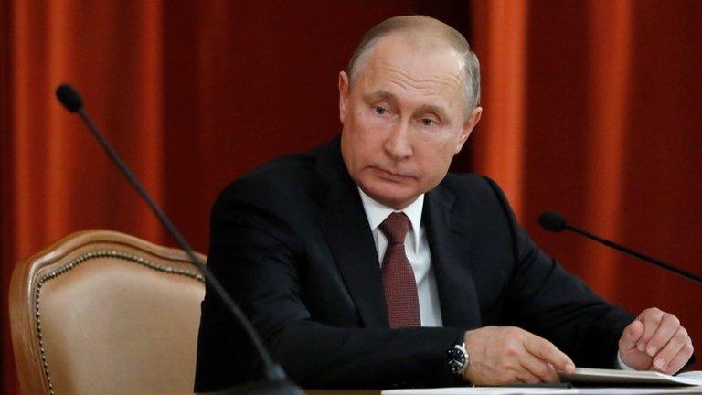 Putin ataca a los críticos de Trump en Estados Unidos que persiguen “cerrados intereses partidistas”