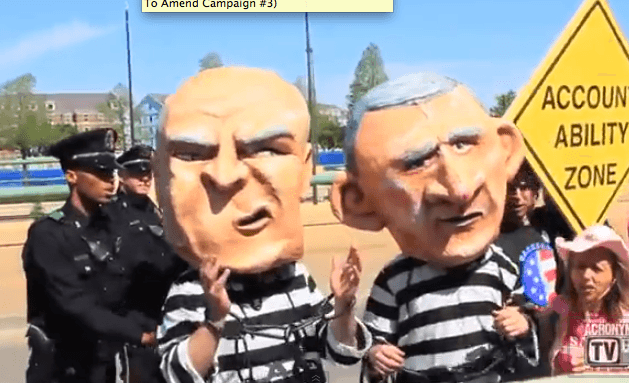 Se disfrazan como Bush y Cheney y los arrestan