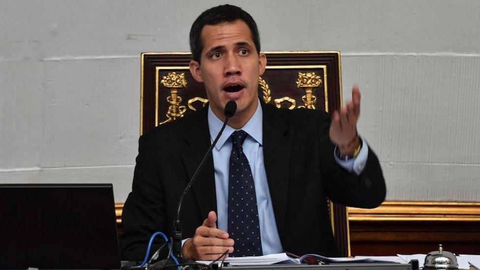 Trump llama a Guaidó para expresarle el “fuerte apoyo” de Estados Unidos como “presidente encargado” de Venezuela