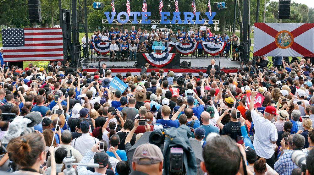 Los latinos, el factor que inclinaría la balanza en estados clave de la elección de EU: ONG
