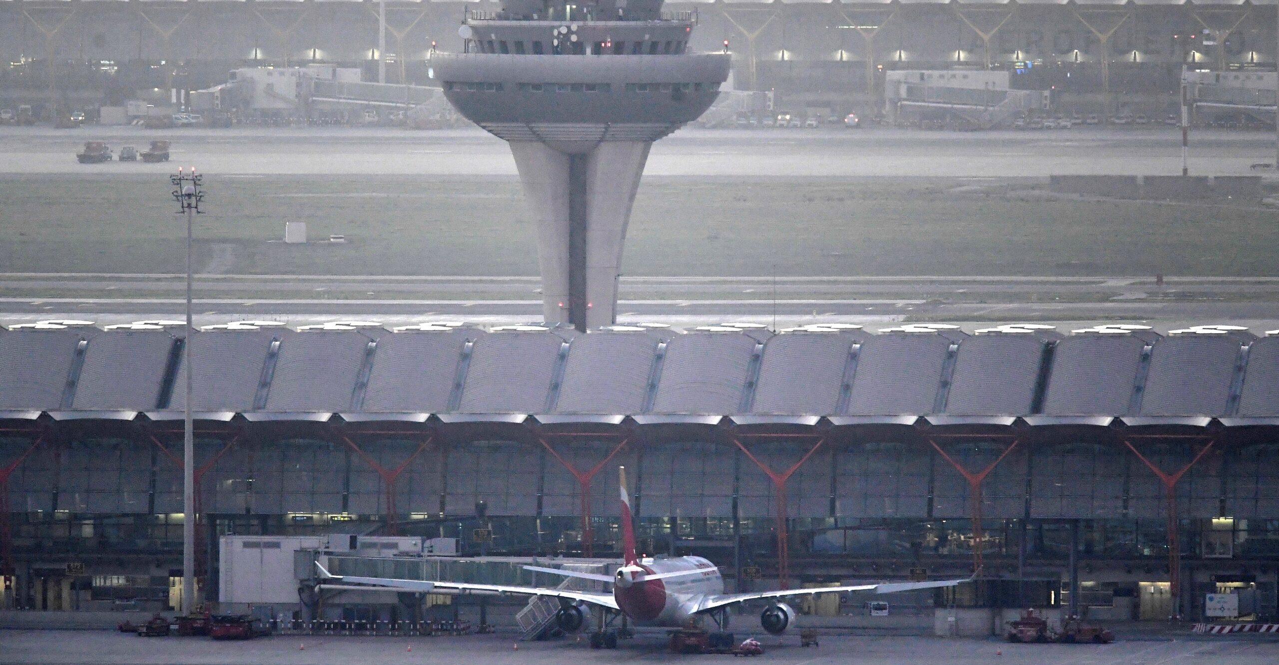 Avión de Air Canada aterriza en Madrid sin daños tras horas de sobrevuelo por fallas