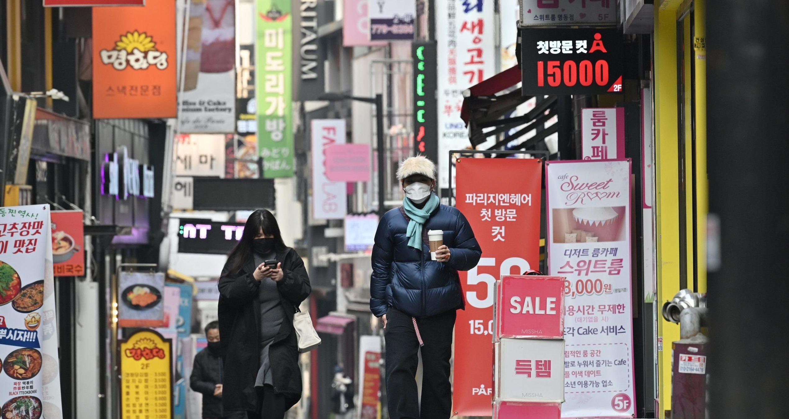 De Canadá a Corea del Sur: Mexicanos cuentan cómo han vivido la epidemia en otros países