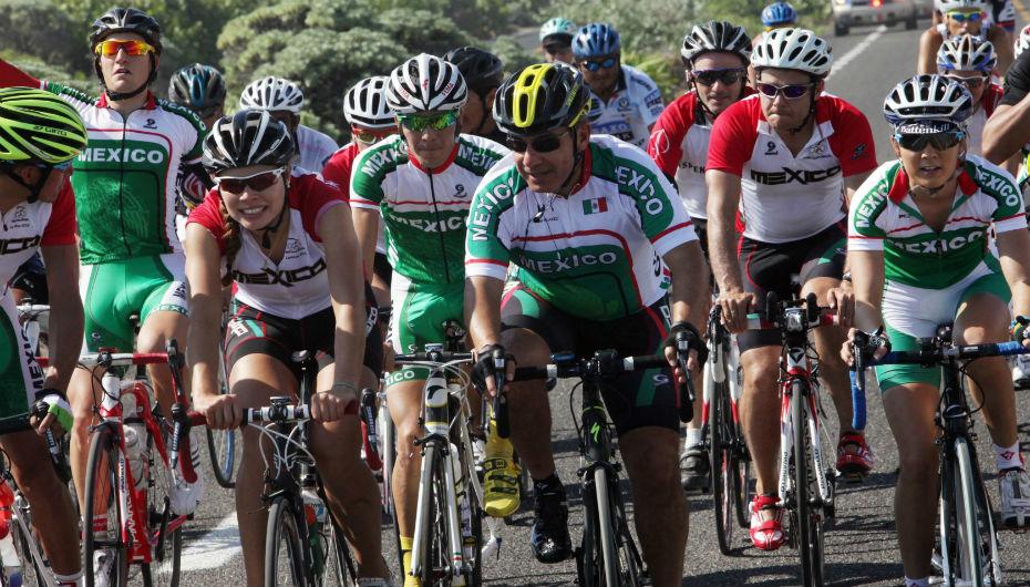 FCH inaugura la Carretera Perimetral de Cozumel