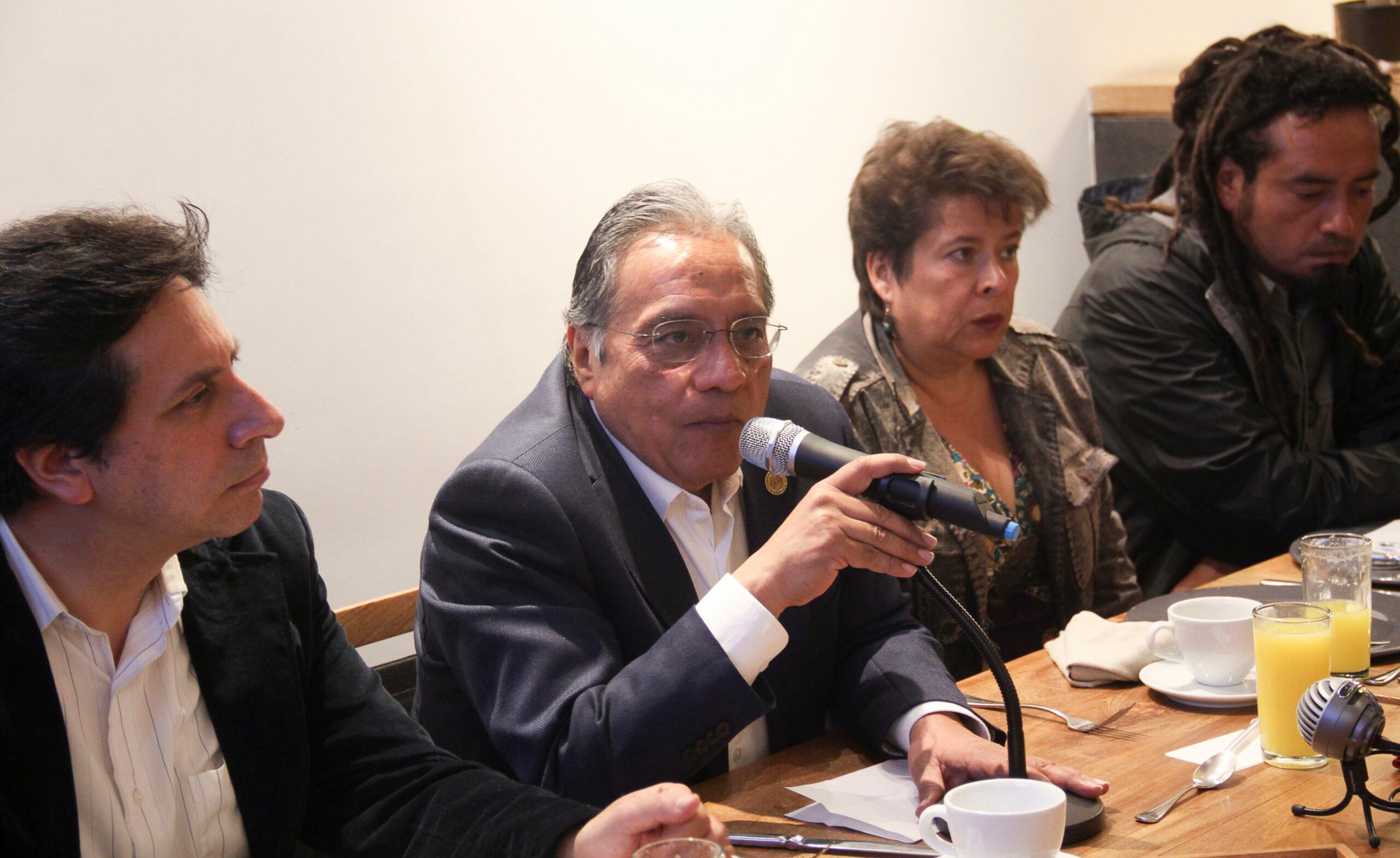 Sin cartera ni celular: un grupo asalta en un vagón del metro a un diputado de la CDMX