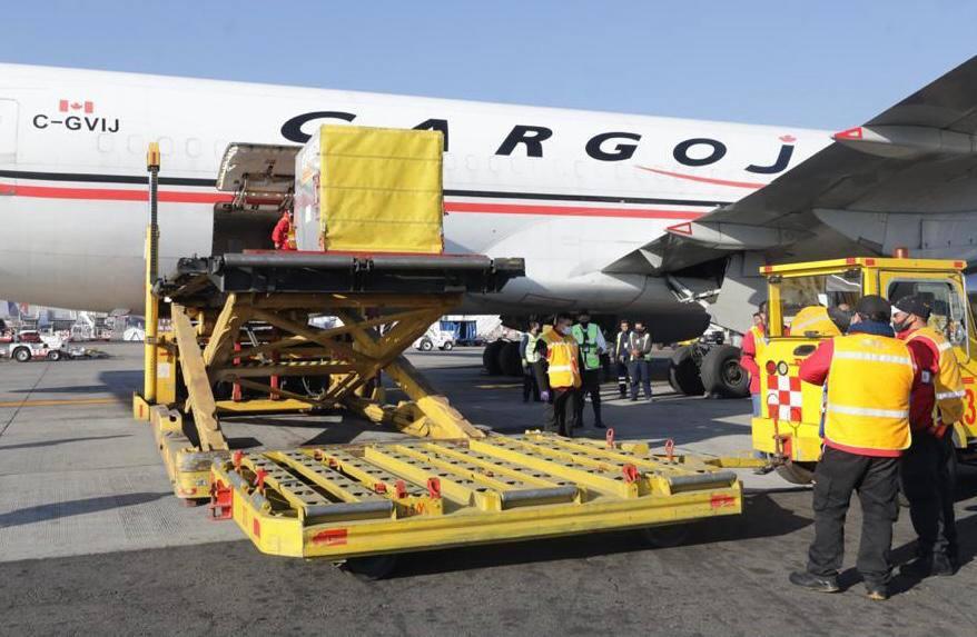 Llega a México lote con 42,900 vacunas de Pfizer; dosis se aplicarán a partir del 28 de diciembre