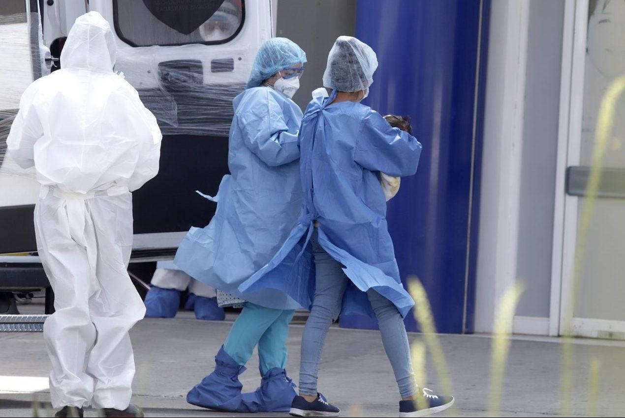 Salud busca 6 mil médicos y 12 mil enfermeros para enfrentar emergencia por COVID-19