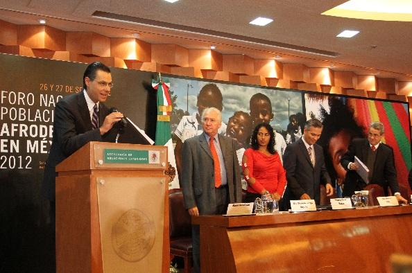 Bucio espera que Peña Nieto lo deje en Conapred