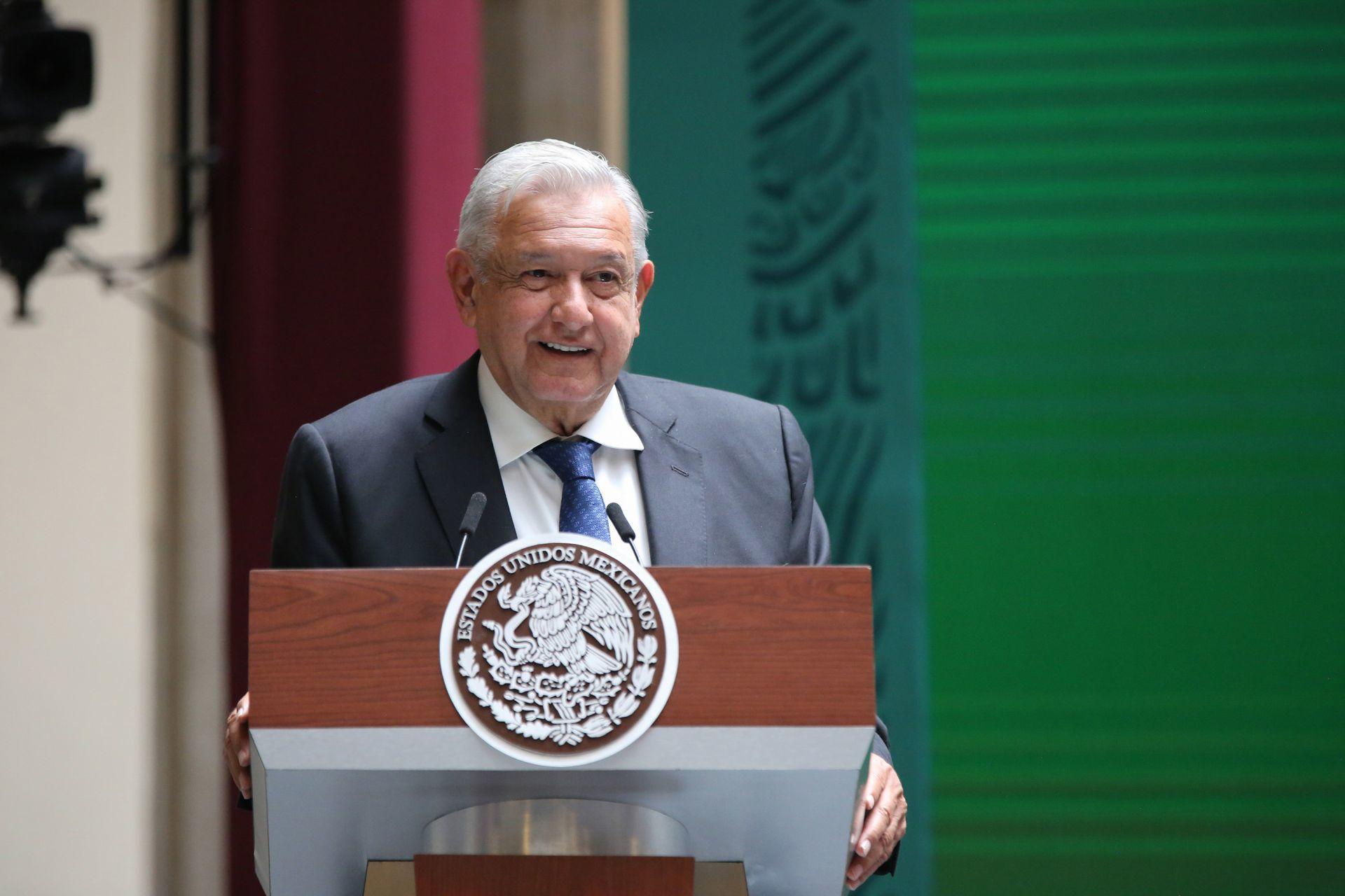 AMLO denuncia complot para que Morena no tenga mayoría en la Cámara de Diputados