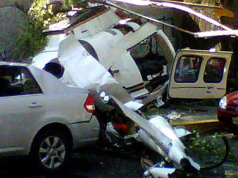 Cae helicóptero en Coyoacán; hay 2 muertos, confirma Edomex