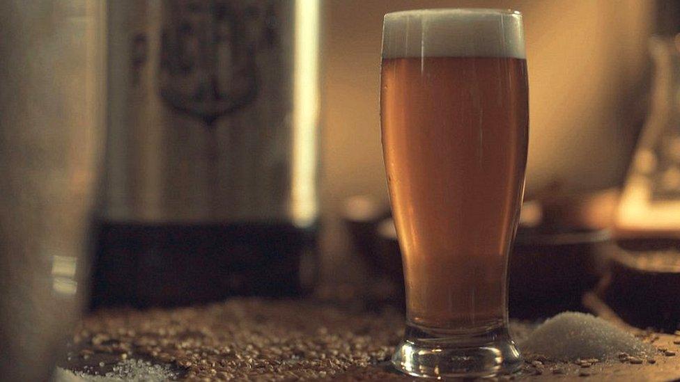 Pacífica, la cerveza de Bolivia que se hace con agua de mar de Chile