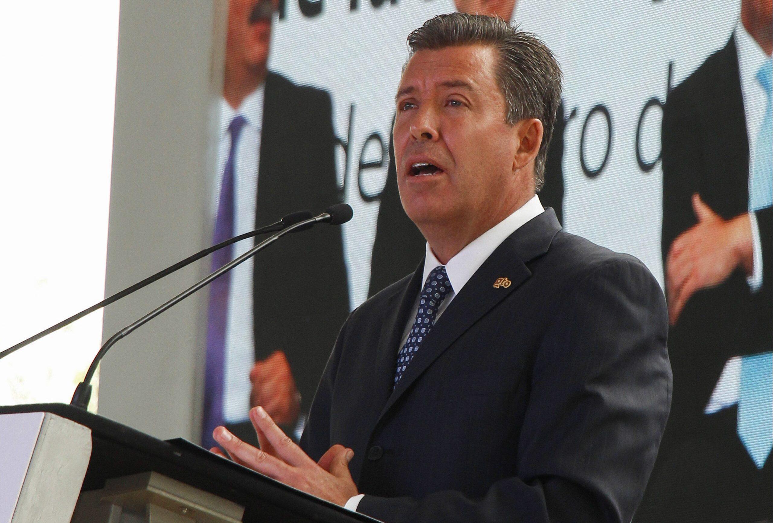 El gobierno de Guanajuato paga tierras a sobreprecio para regalarlas a Toyota