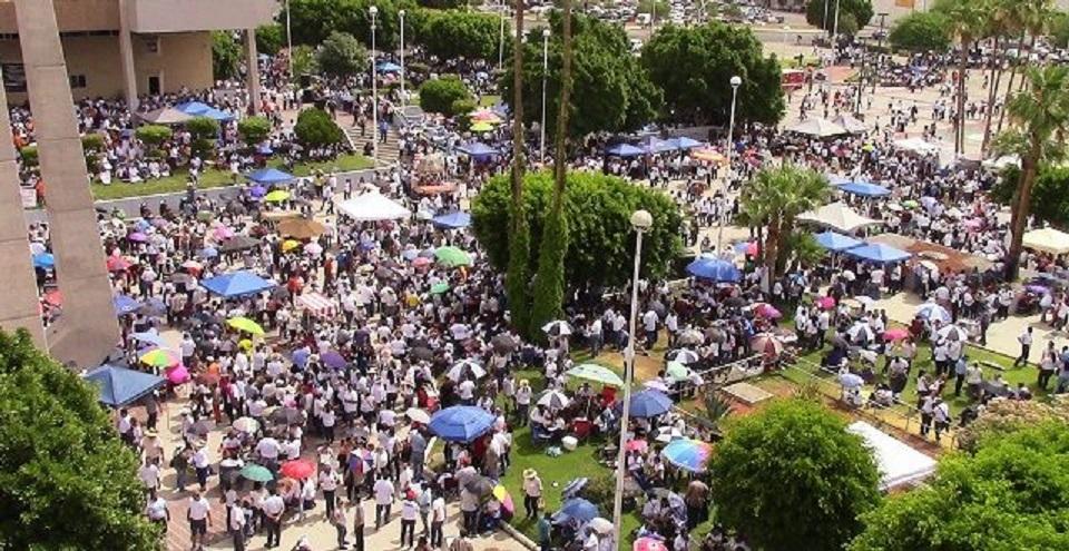 Maestros de BC se van al paro; acusan que el gobierno les debe 1,500 mdp en salarios y pensiones