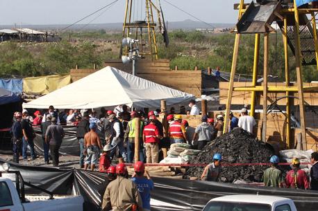 Mueren 40 mineros en dos minas de China