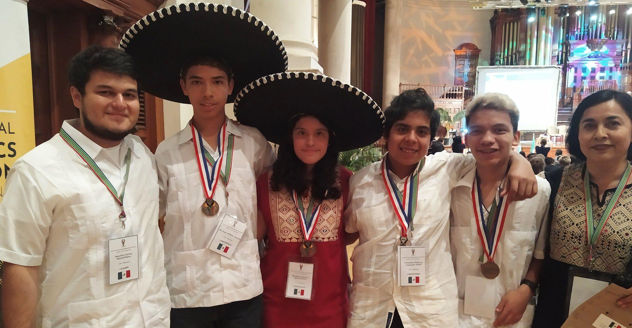 Olimpiada de Matemáticas acusa falta de apoyo y AMLO responde que ‘se la pasan inventando cosas’