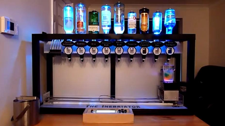 El “Inebriator”, una máquina que sirve cualquier trago