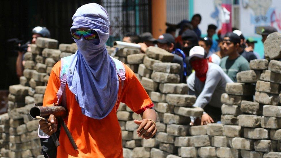 Nicaragua: al menos 5 muertos en los enfrentamientos de opositores y fuerzas del gobierno en Masaya