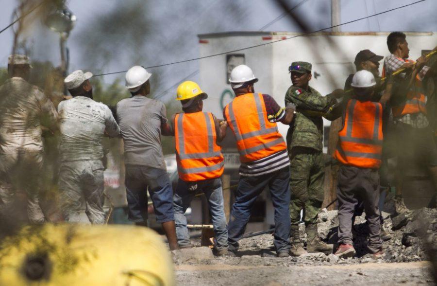 Mina gambusina se derrumba en Indé, Durango; autoridades envían brigadas de rescate