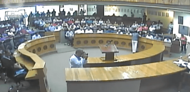 Nueve días antes de dejar el cargo, diputados de Colima aprueban deuda por casi 1,600 mdp