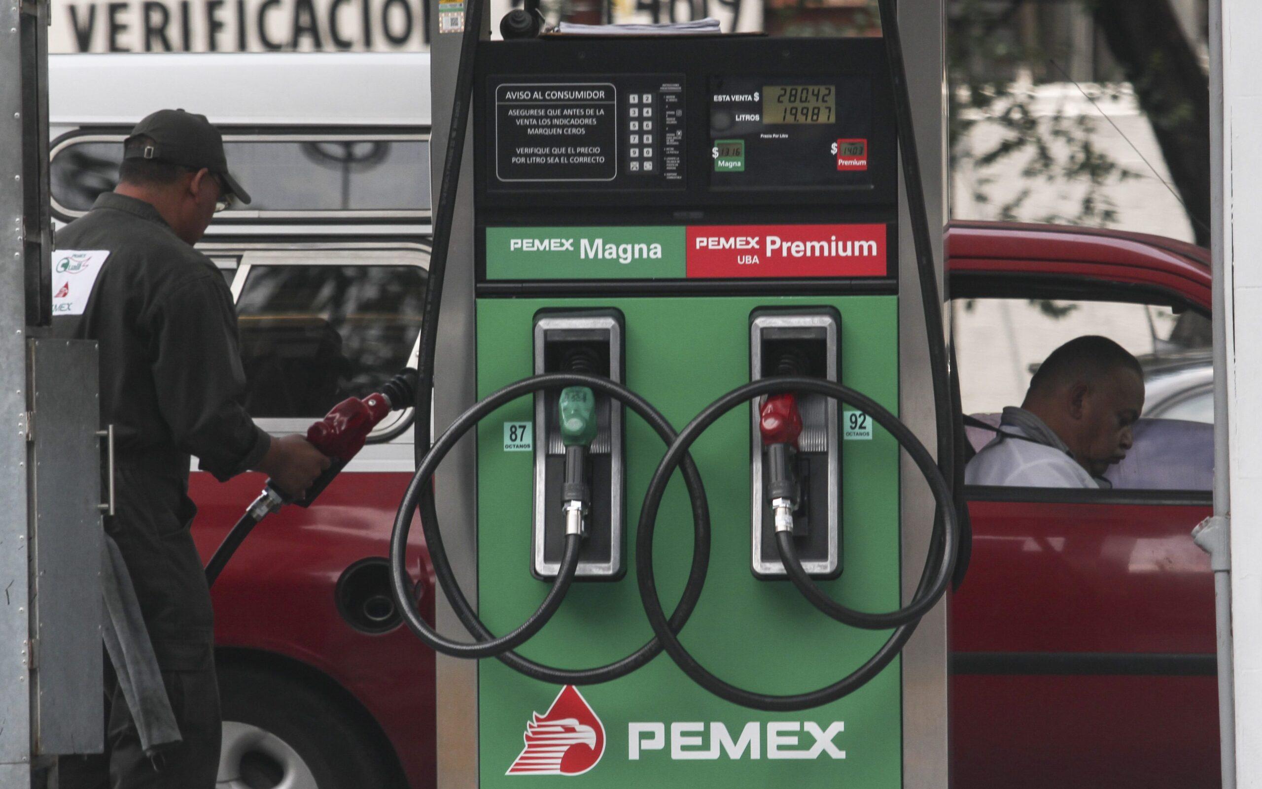 Hacienda suspende dos semanas el gasolinazo de febrero