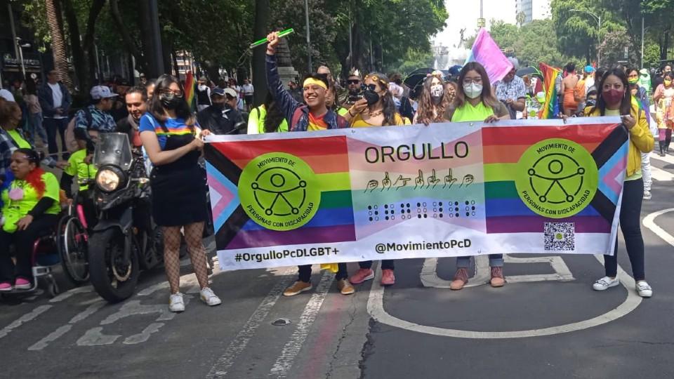 ‘Vivimos momentos de riesgo y discriminación’; personas con discapacidad acusan exclusión en Marcha del Orgullo