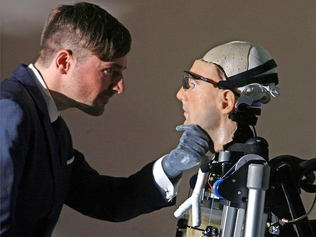 Conoce a Rex, el primer hombre biónico