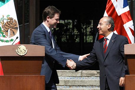 Calderón pide ayuda internacional en la guerra contra el narco