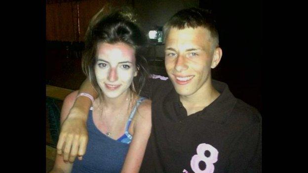 “Seguía con mi novia porque tenía miedo de que me matara”