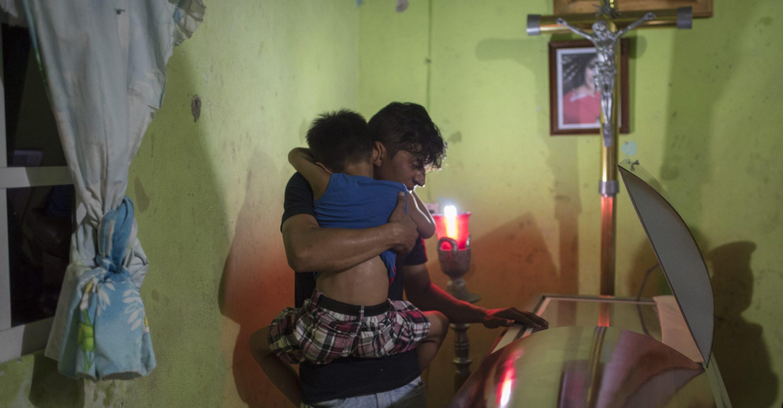 Xóchitl trabajaba en el bar de Veracruz para pagar sus estudios y mantener a sus hijos