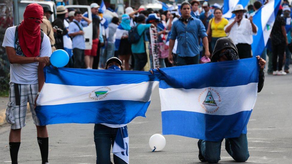 Crisis en Nicaragua: las razones del gobierno de Daniel Ortega para ilegalizar las protestas en el país (y la reacción de sus críticos)