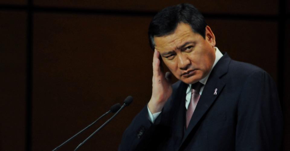 Osorio Chong dice que 2018 no está en su agenda y que no pagó con recursos públicos sus videos