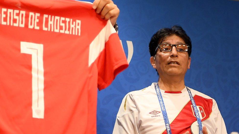 Mundial Rusia 2018: la extraordinaria historia de Lorenzo de Chosica, el peruano que se convirtió en el amuleto de buena suerte de la selección rusa