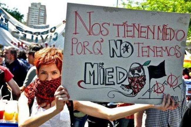 Inconformes vuelven a marchar contra Peña Nieto