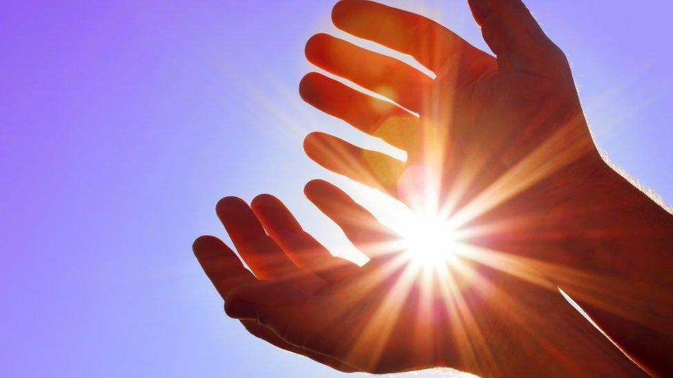 Cwtch, el tipo de abrazo especial que inventaron en Galés para sentirse queridos