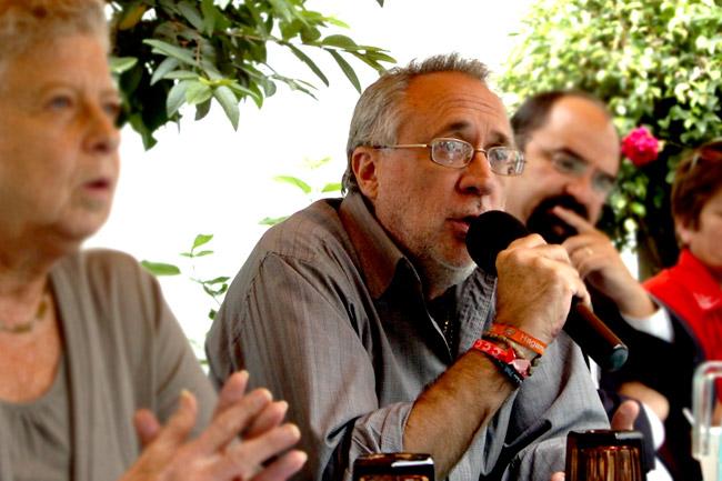Entrevista a un poeta: “El Estado no controla nada”