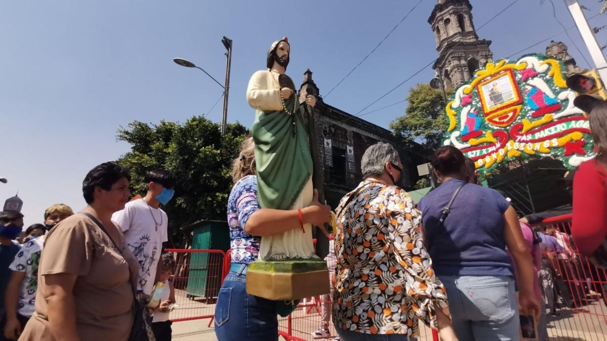 Así se ven los *festejos a San Judas Tadeo* en la Iglesia de San Hipólito pese al COVID-19