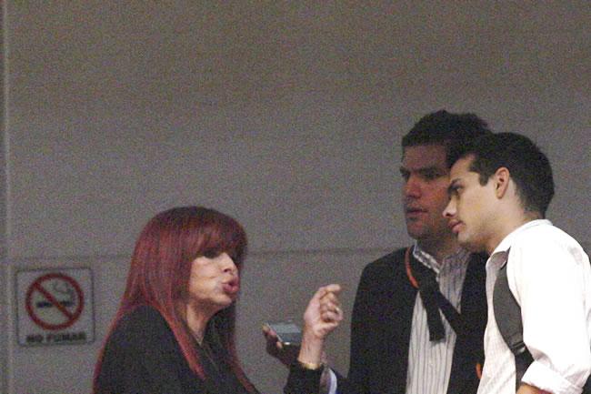 “Sí estaba jugando, pero seguía la sesión”: Layda Sansores